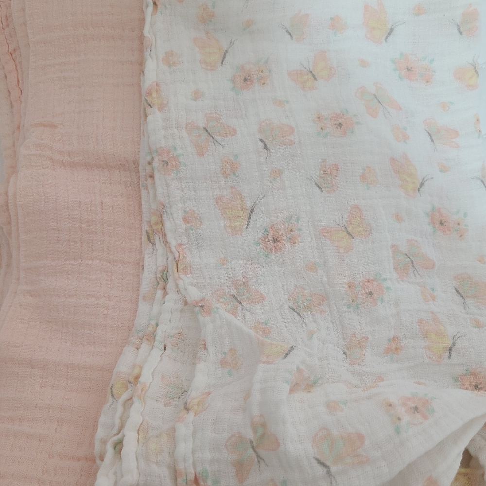 Kyle and Deena swaddle blankets 36x40